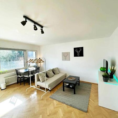 Cozy Apartment With Kitchen + Balcony New! Essen Eksteriør bilde