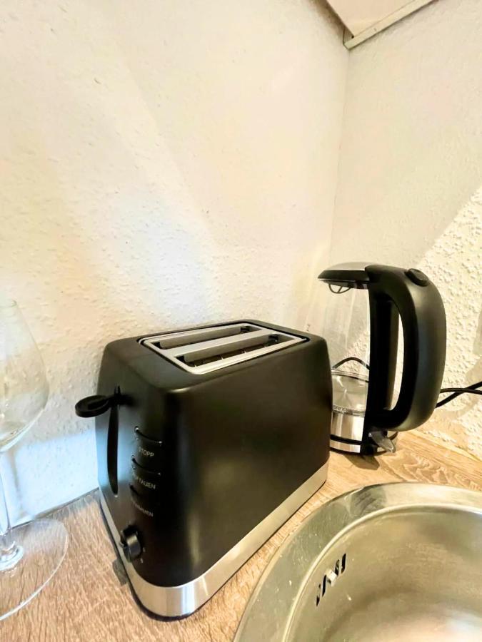 Cozy Apartment With Kitchen + Balcony New! Essen Eksteriør bilde